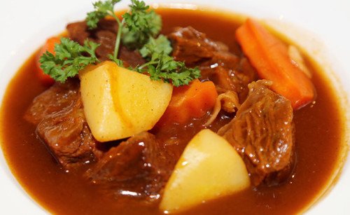 Gợi ý 5 món ăn từ thịt bò cực ngon, dễ chế biến tại nhà cho thời tiết se lạnh 6 thit bo ham khoai tay ca rot